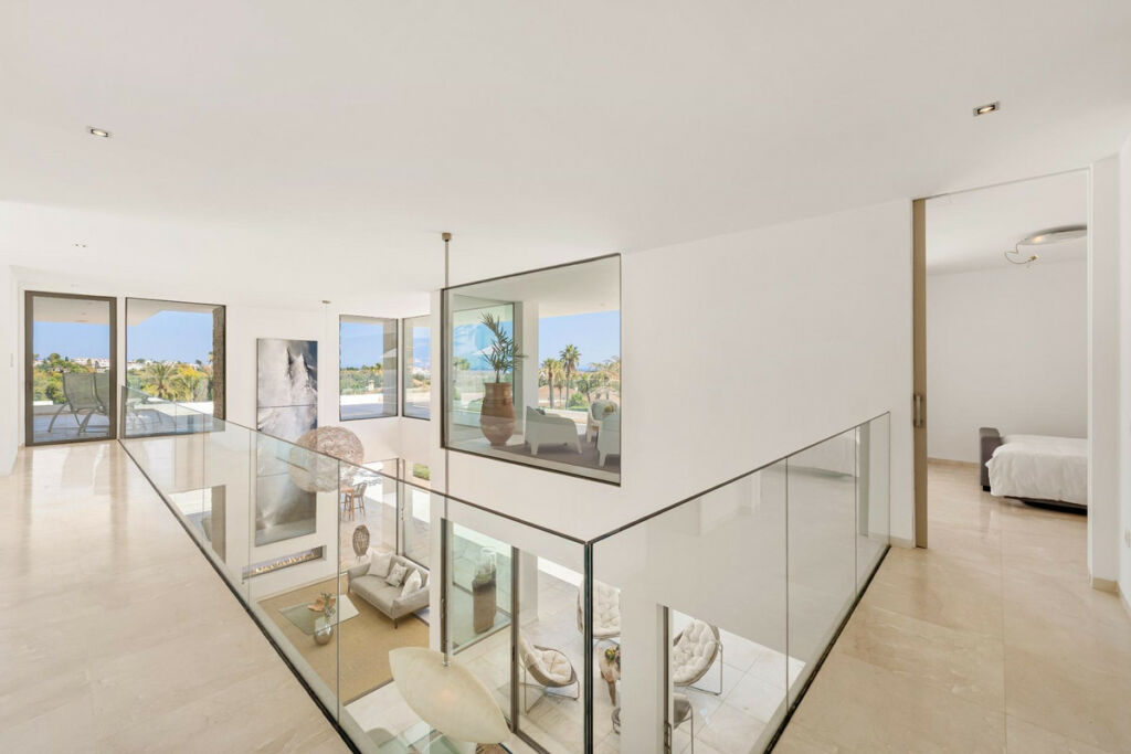 Detached Villa Marbella Málaga - image 12