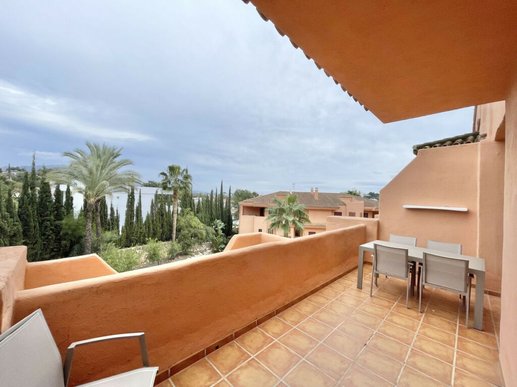 Middle Floor Apartment Benahavís Málaga - image 12