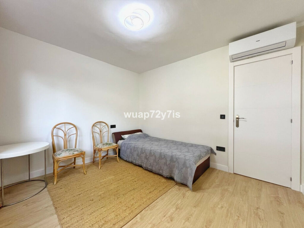 Semi-Detached House Benamara Málaga - image 13