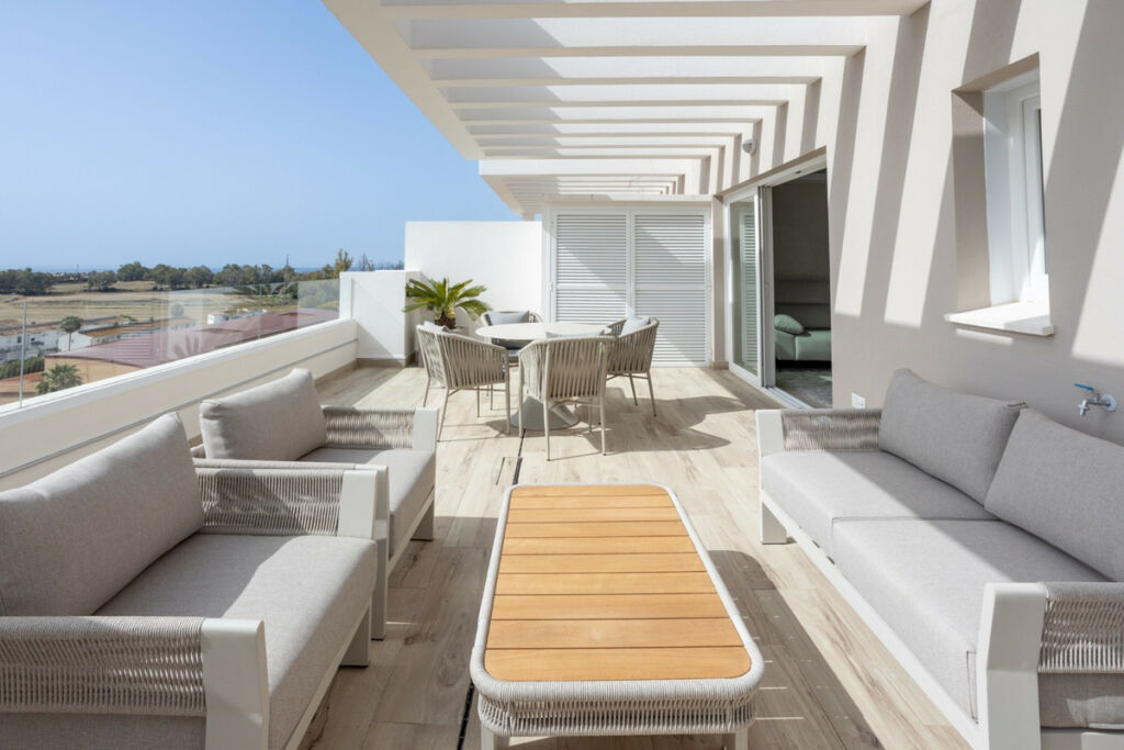 Middle Floor Apartment Nueva Andalucía Málaga - image 12