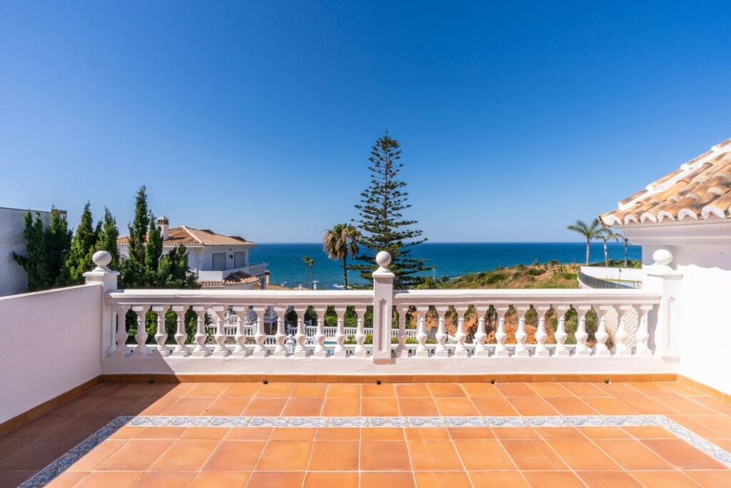 Detached Villa Mijas Costa Málaga - image 12