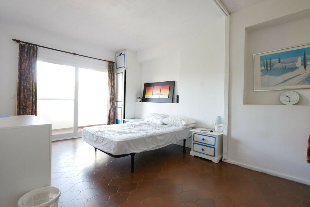 Middle Floor Apartment Puerto de Cabopino Málaga - image 14