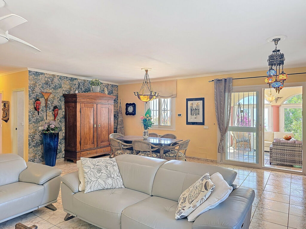 Detached Villa Arenas Málaga - image 12