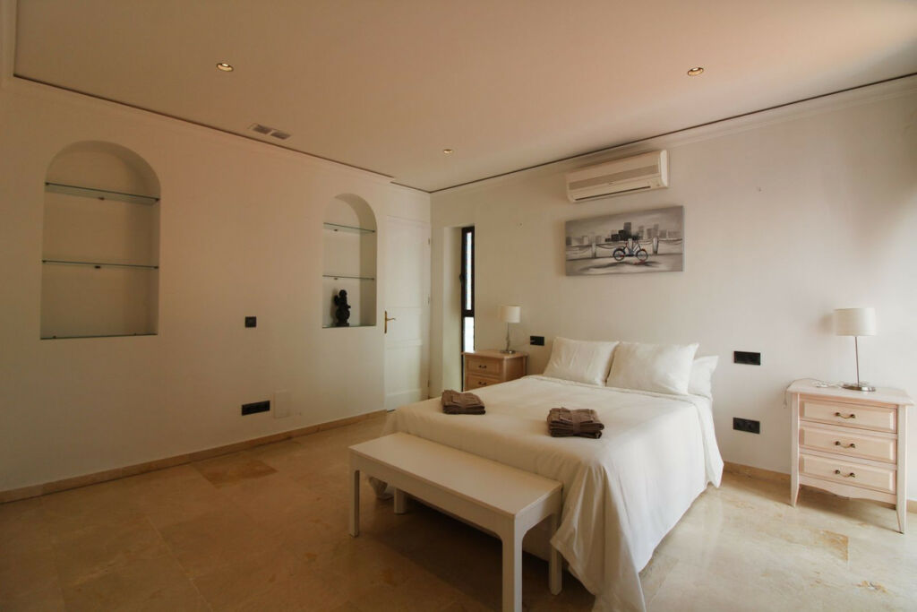 Detached Villa Benalmadena Málaga - image 12
