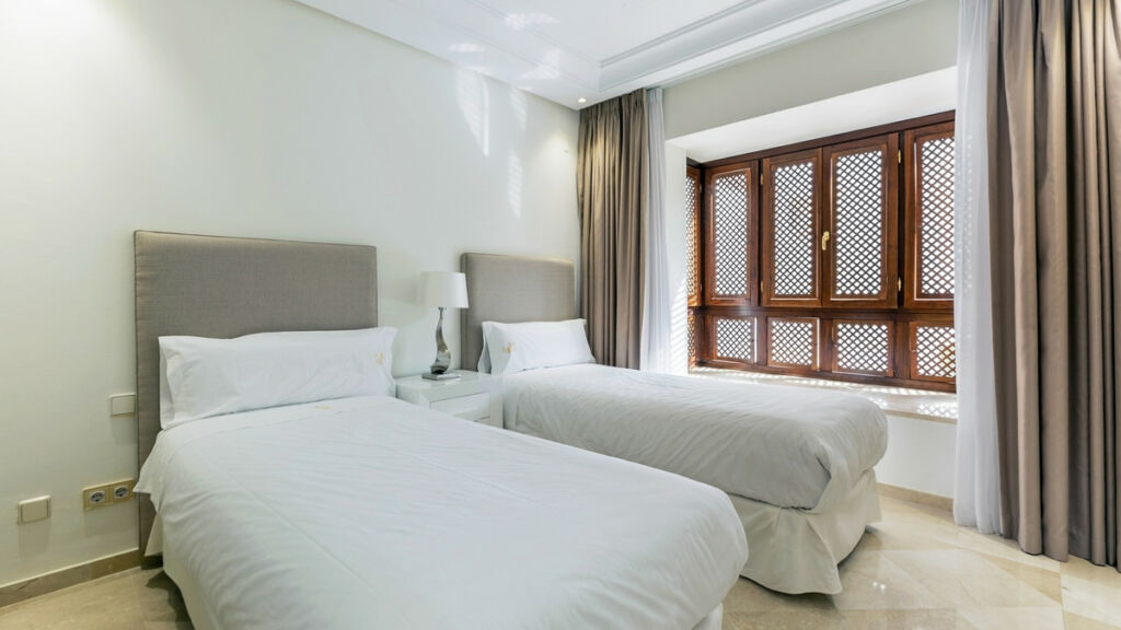 Penthouse Puerto Banús Málaga - image 12