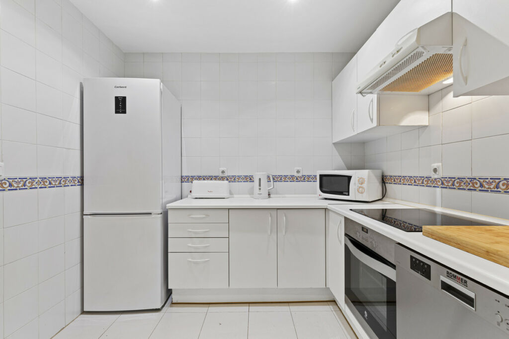 Ground Floor Apartment Estepona Málaga - image 12