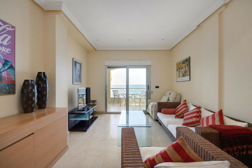 Middle Floor Apartment Torrevieja Alicante - image 12
