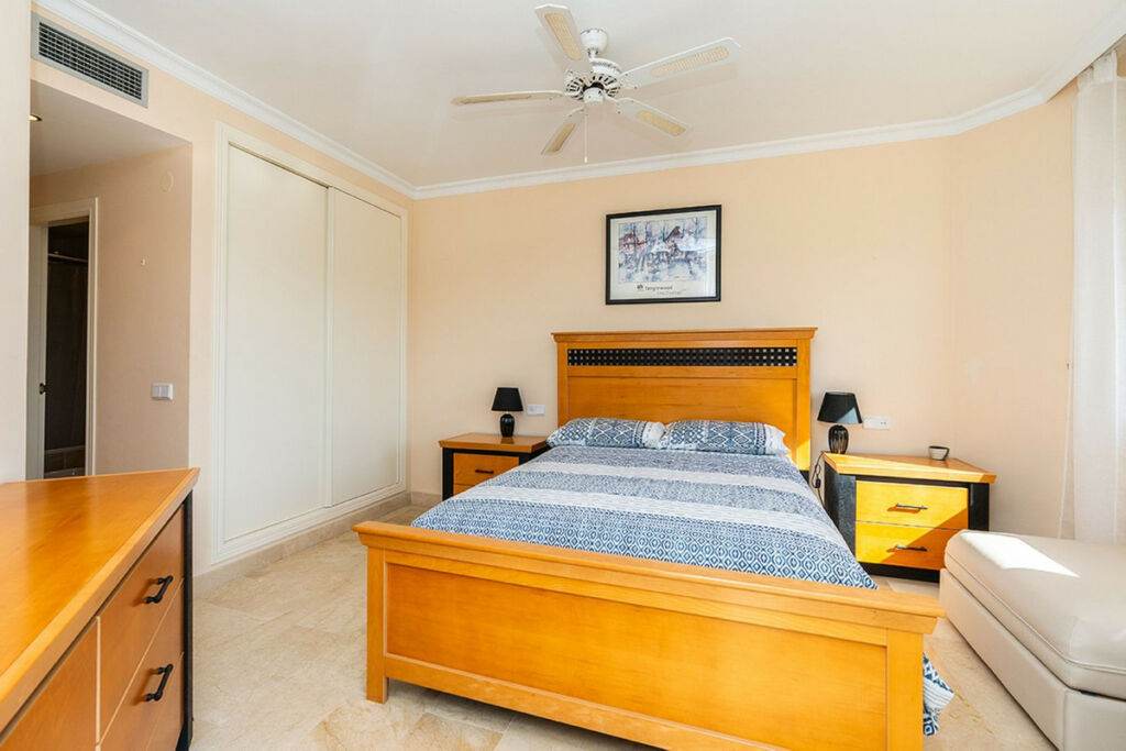 Middle Floor Apartment Bel Air Málaga - image 12
