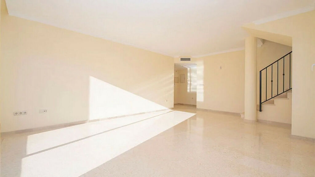 Duplex Elviria Málaga - image 12