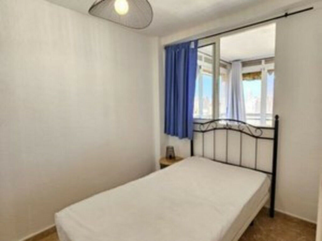 Middle Floor Apartment Benidorm Alicante - image 12