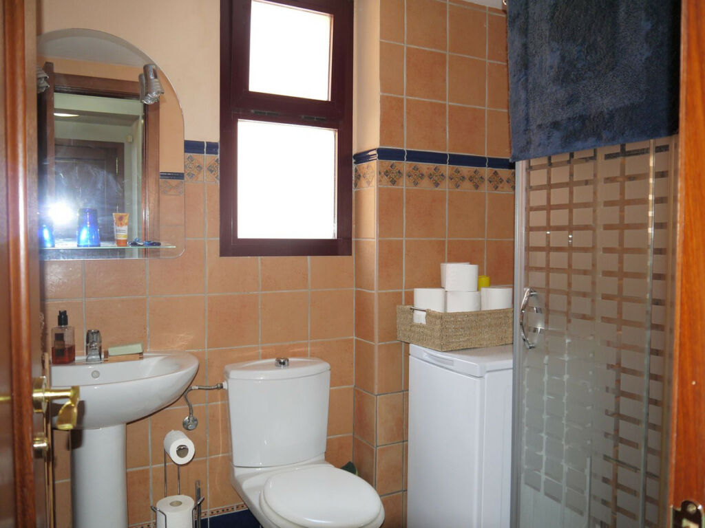 Middle Floor Apartment Calahonda Málaga - image 12