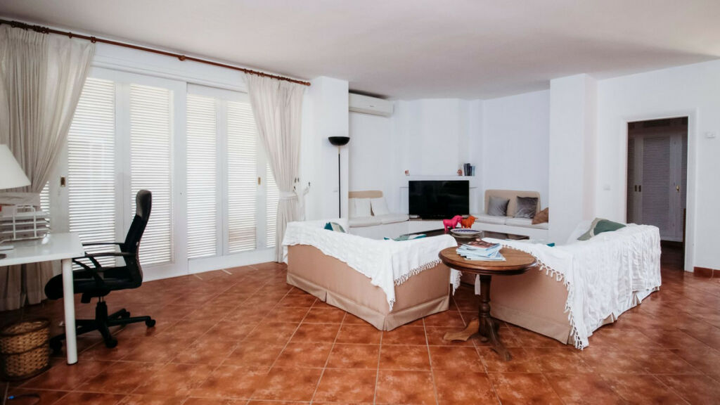 Ground Floor Apartment Los Monteros Málaga - image 14