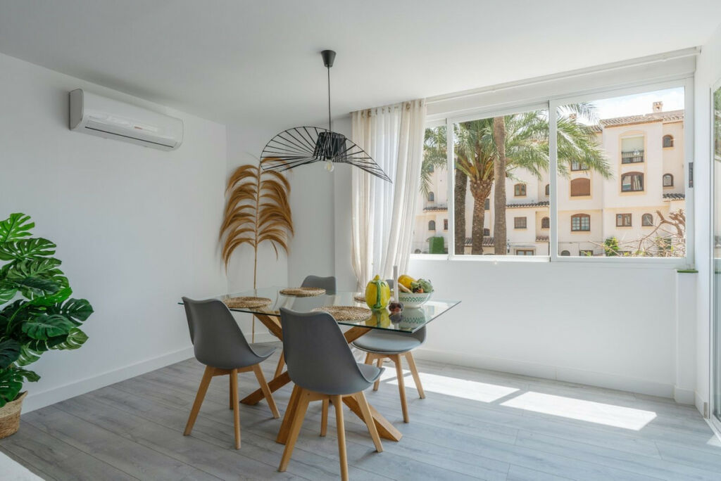 Middle Floor Apartment Javea Alicante - image 12
