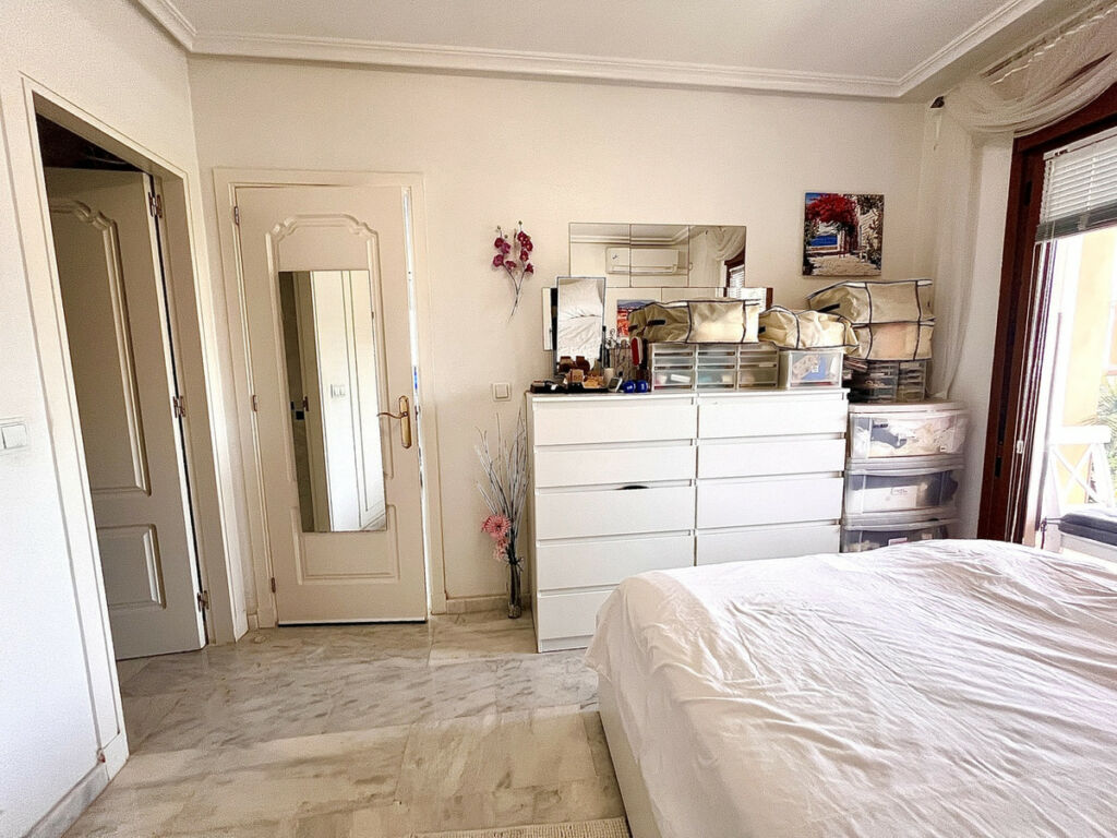 Middle Floor Apartment Los Dolses Alicante - image 12