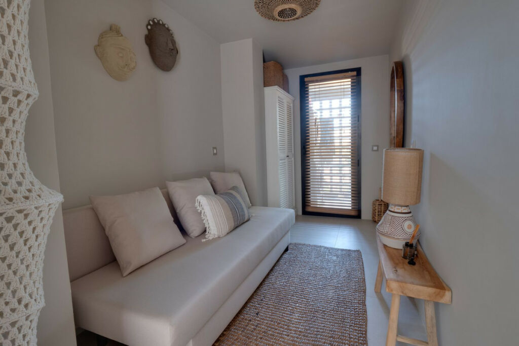 Middle Floor Apartment Nueva Andalucía Málaga - image 12