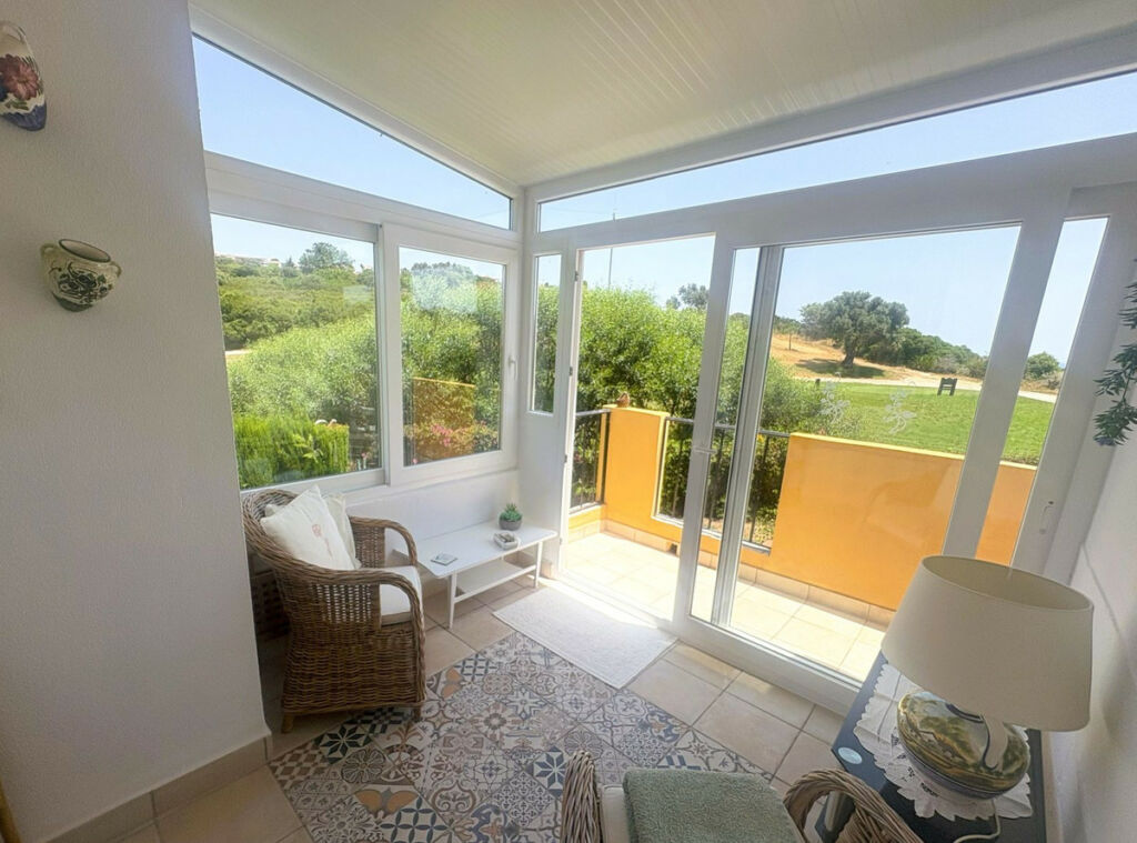 Townhouse La Duquesa Málaga - image 12