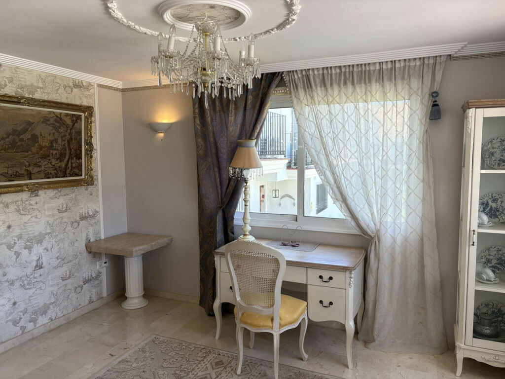 Townhouse Riviera del Sol Málaga - image 12