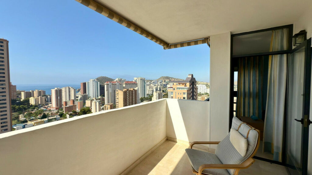 Middle Floor Apartment Benidorm Alicante - image 12