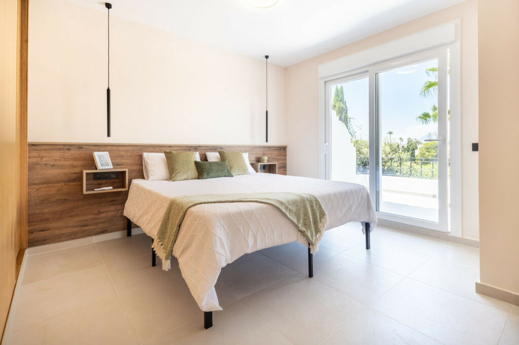 Townhouse Estepona Málaga - image 12