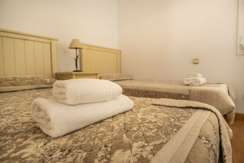 Middle Floor Apartment New Golden Mile Málaga - image 12
