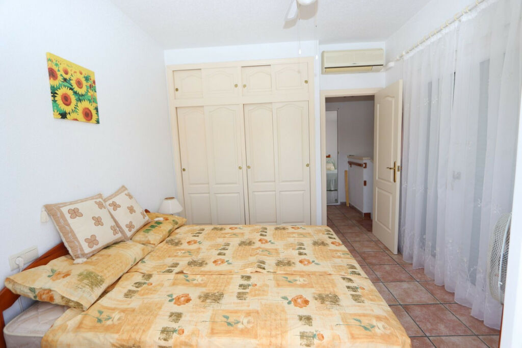 Detached Villa Playa Flamenca Alicante - image 12