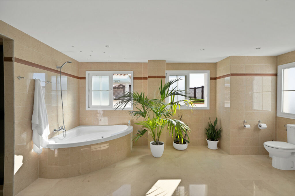 Penthouse Benalmadena Málaga - image 14