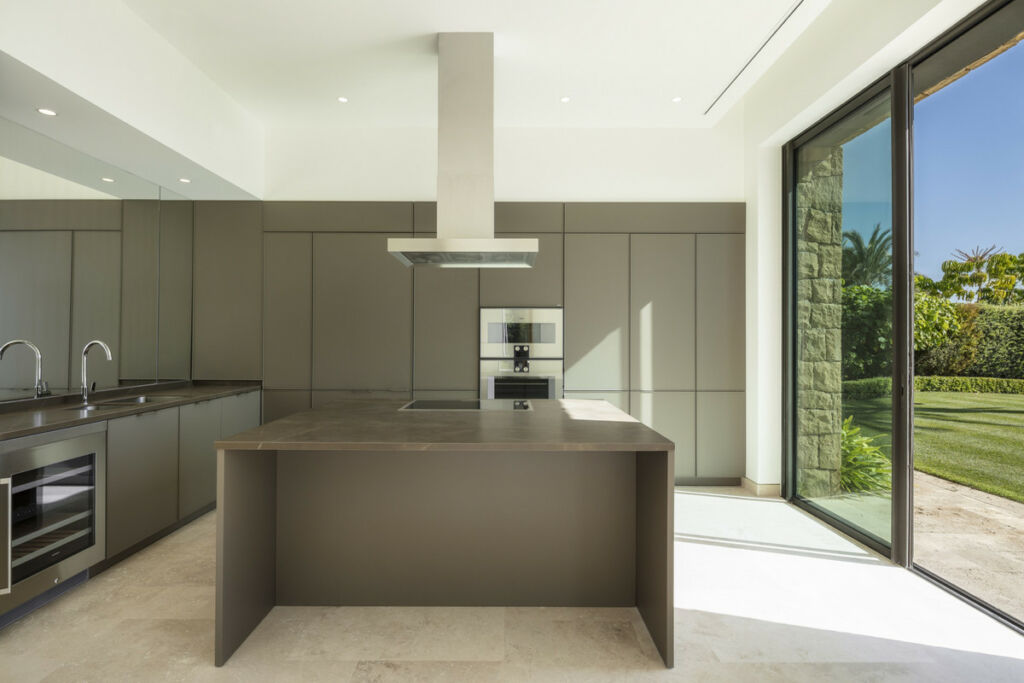 Detached Villa Casares Málaga - image 12