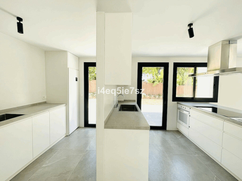 Detached Villa Javea Alicante - image 12