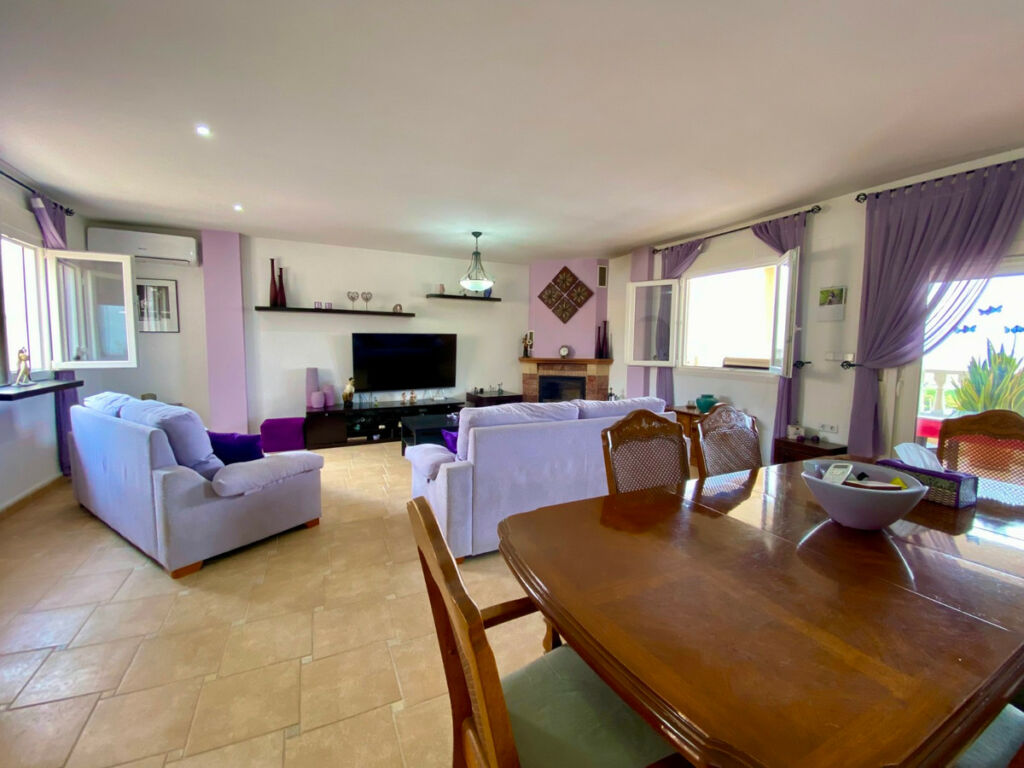 Detached Villa Algorfa Alicante - image 12