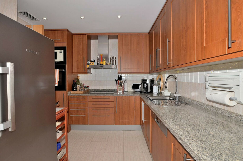 Penthouse Carvajal Málaga - image 12
