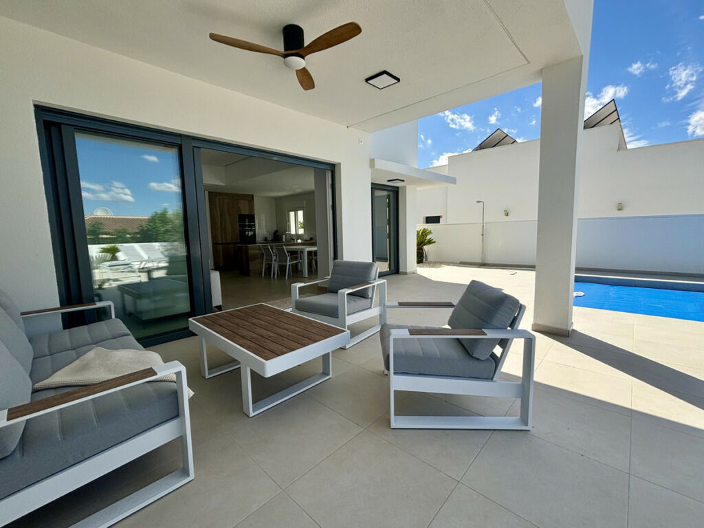 Detached Villa Benijofar Alicante - image 12