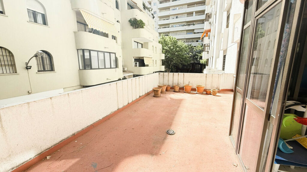 Middle Floor Apartment Marbella Málaga - image 12