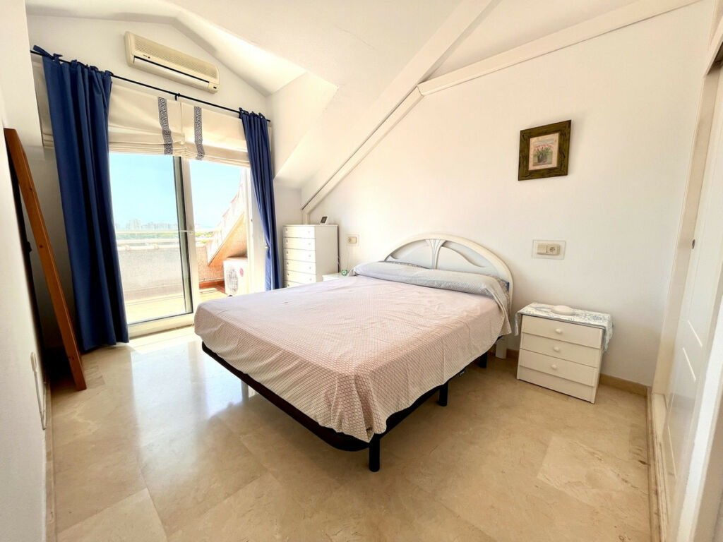 Penthouse Dehesa de Campoamor Alicante - image 12
