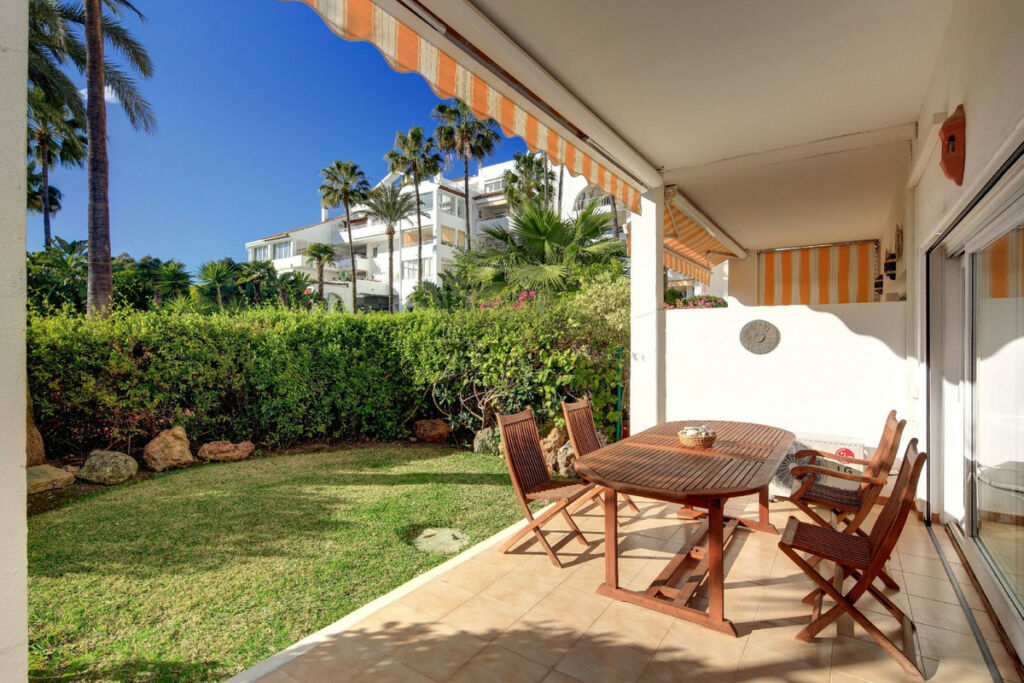 Ground Floor Apartment Atalaya Málaga - image 12
