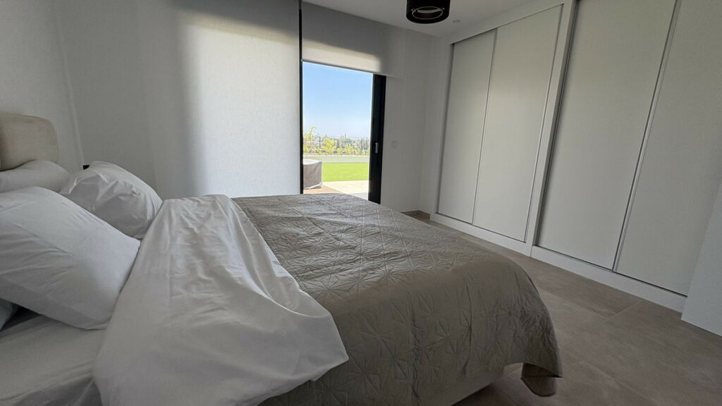 Ground Floor Apartment Atalaya Málaga - image 12
