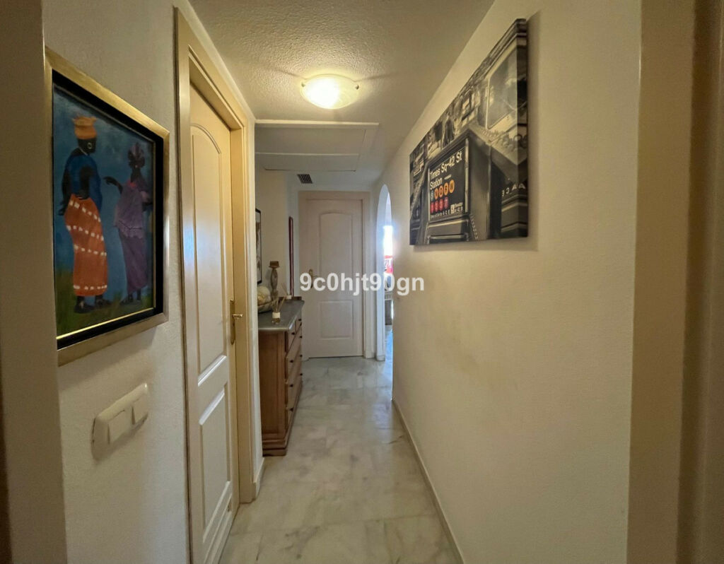 Middle Floor Apartment Reserva de Marbella Málaga - image 12