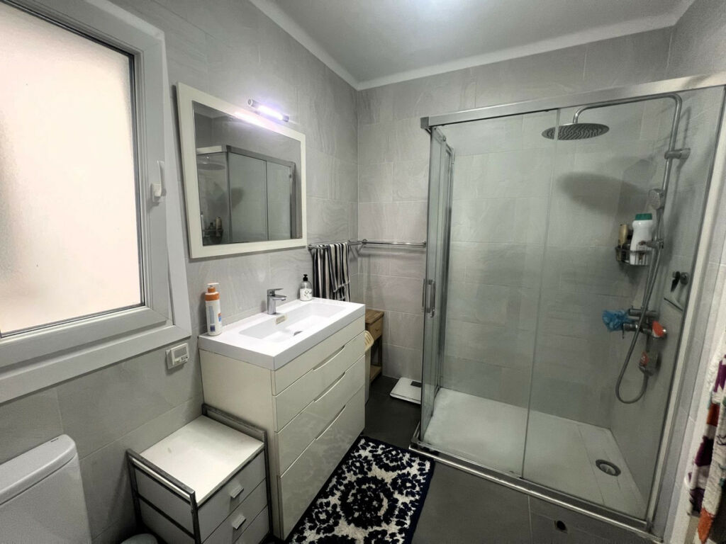 Ground Floor Apartment El Paraiso Málaga - image 11