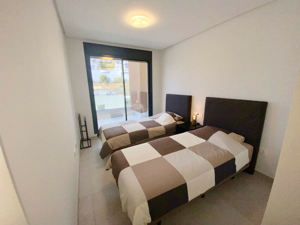 Middle Floor Apartment Benahavís Málaga - image 12