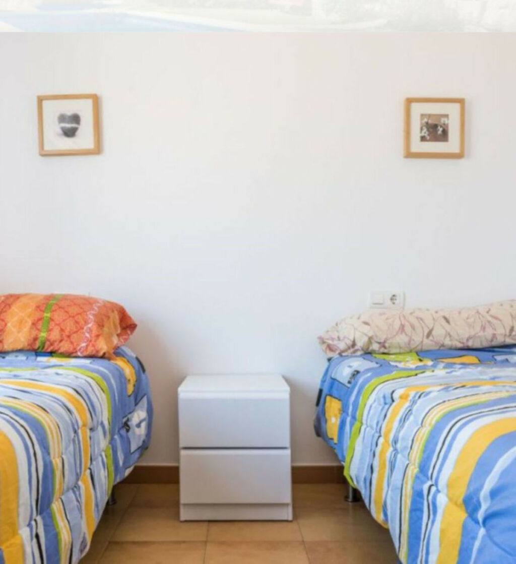 Penthouse Calahonda Málaga - image 12