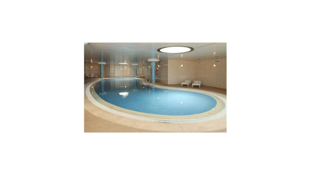 Penthouse Manilva Málaga - image 12