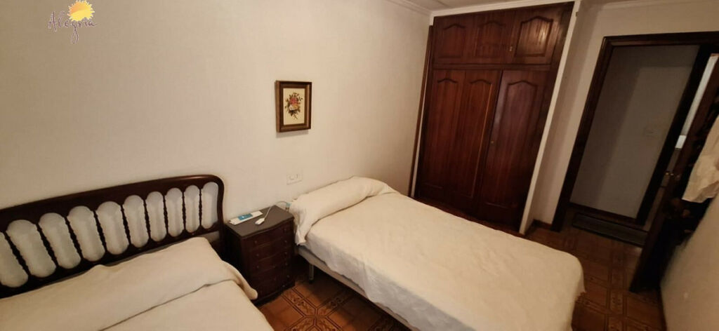 Middle Floor Apartment Torrevieja Alicante - image 12