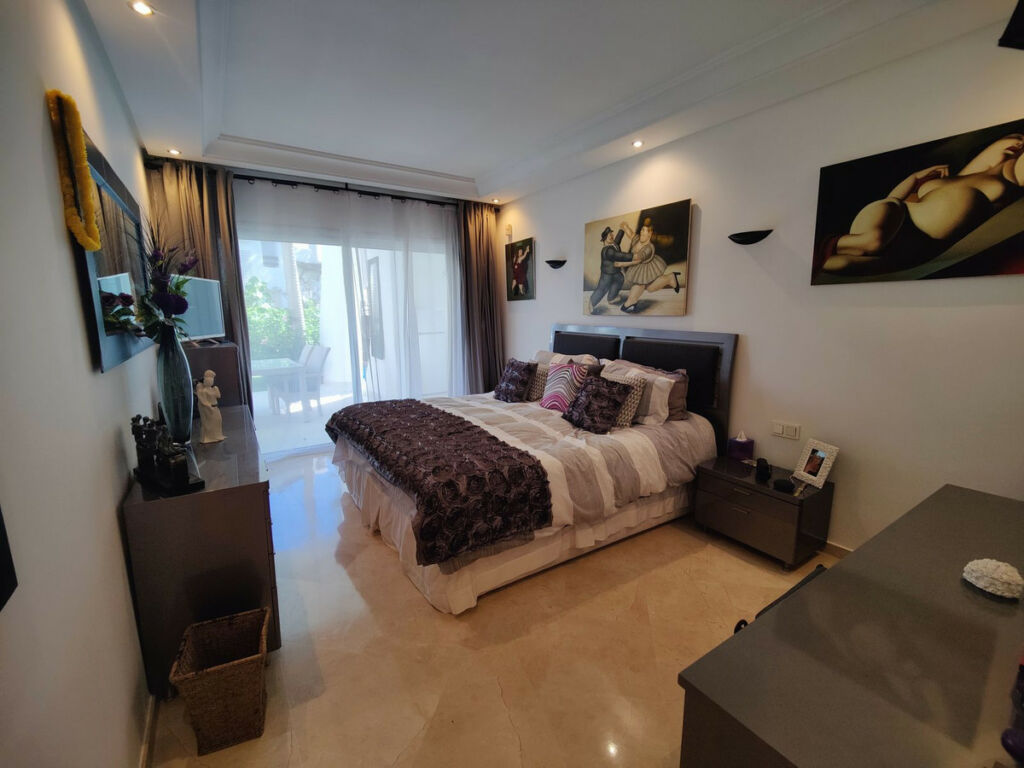 Ground Floor Apartment Puerto Banús Málaga - image 12