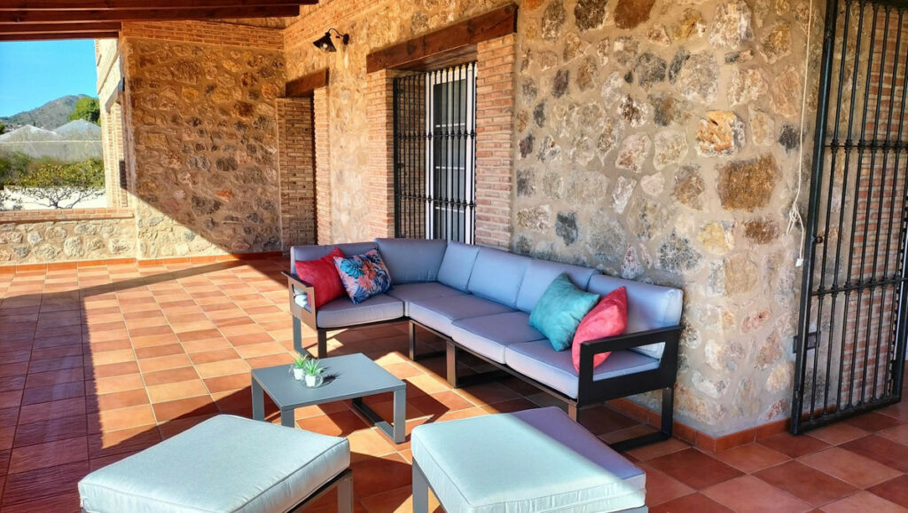 Detached Villa Aspe Alicante - image 13