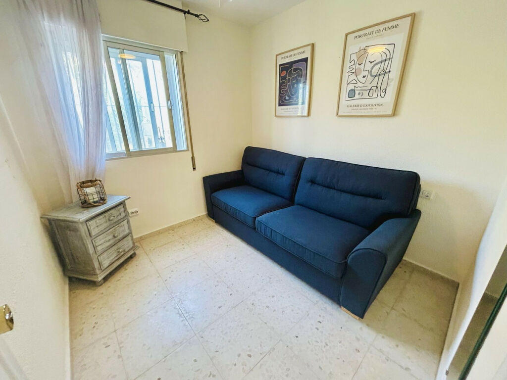 Townhouse La Duquesa Málaga - image 13