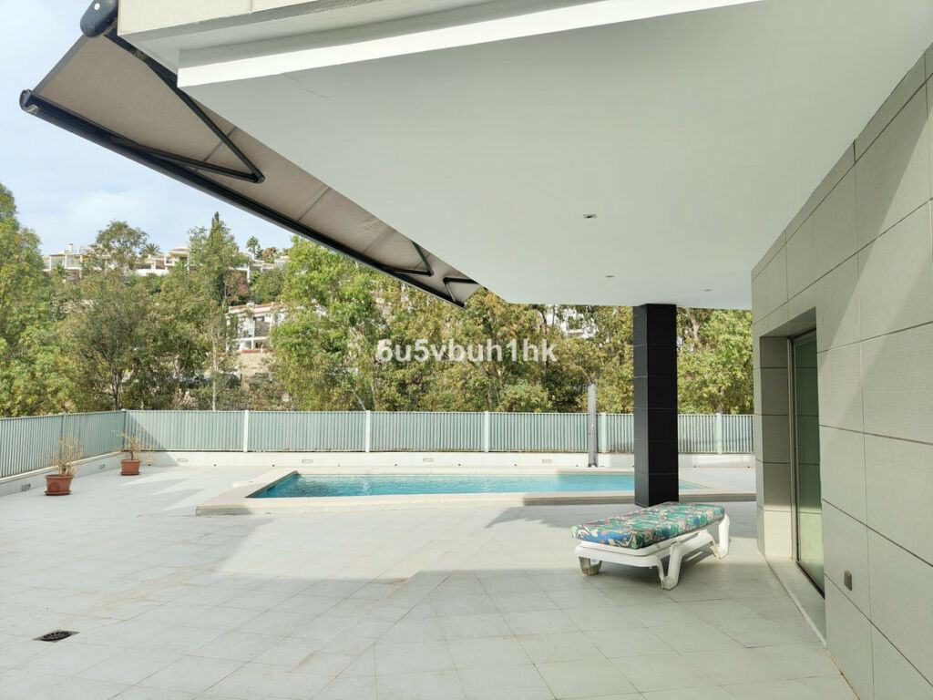 Detached Villa Benalmadena Málaga - image 13