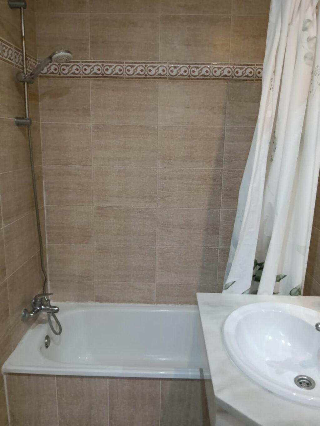 Middle Floor Apartment Cerros del Aguila Málaga - image 13