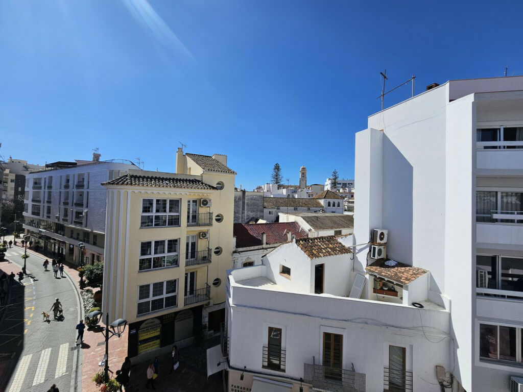 Top Floor Apartment Estepona Málaga - image 13