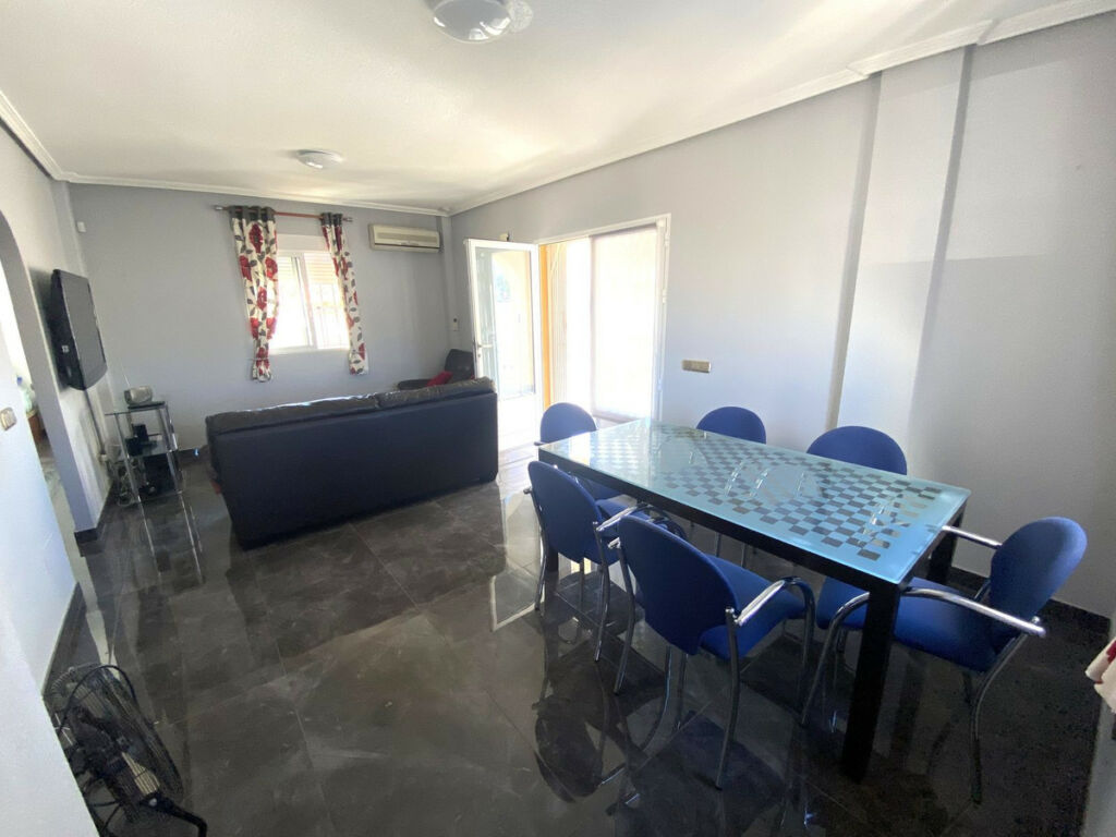 Detached Villa La Zenia Alicante - image 13