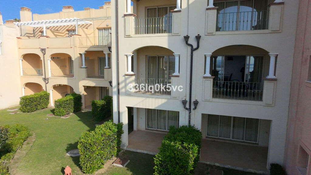 Middle Floor Apartment Manilva Málaga - image 13