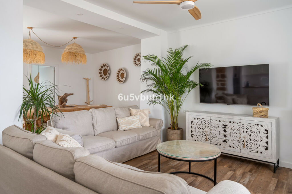 Townhouse Benajarafe Málaga - image 13